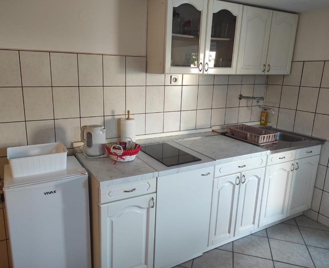 Studio Apartment Petrov Шибеник Экстерьер фото